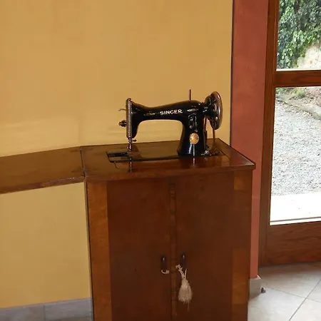 Le Lasarde Venasca Room photo